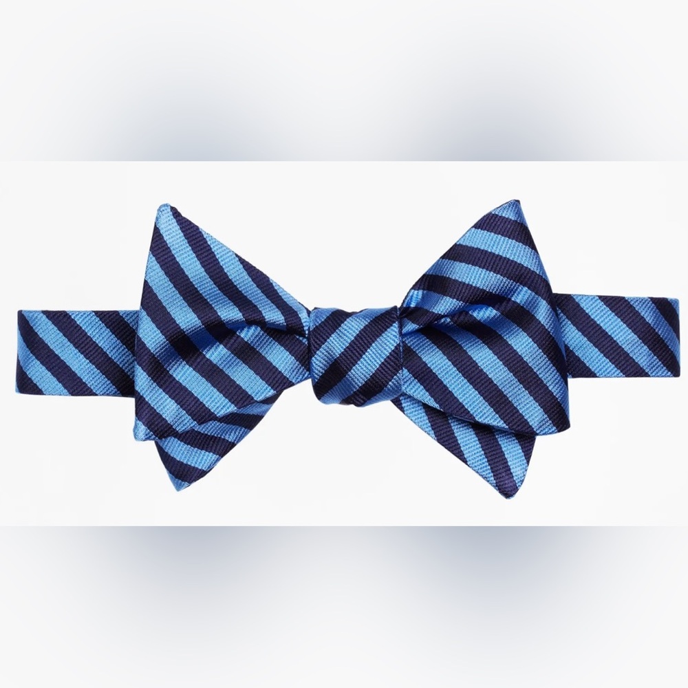 NWT NIB NEW Brooks Brothers Navy Blue Bias Stripes Silk Bow Tie Adjustable USA